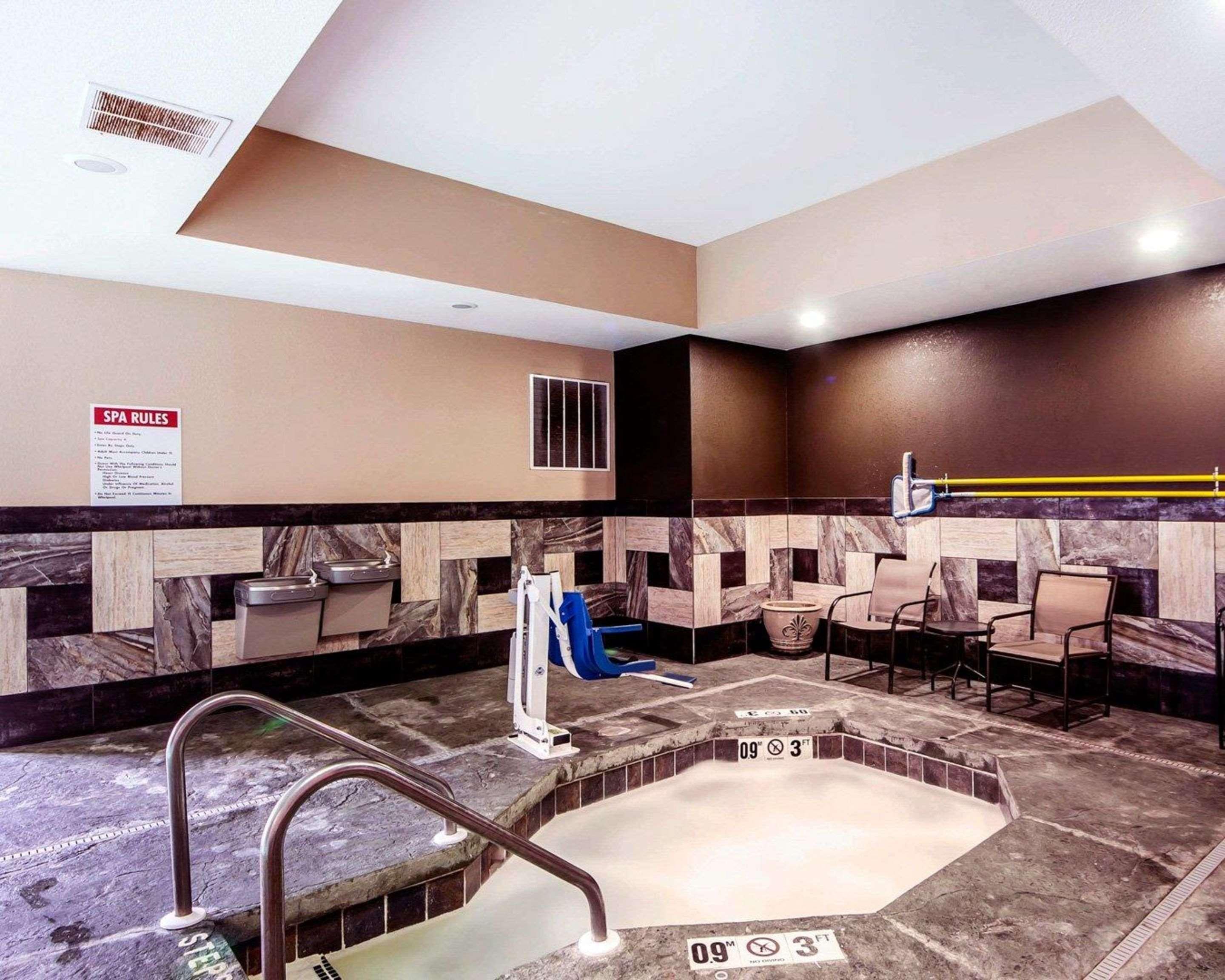 Comfort Inn & Suites Alva Екстериор снимка