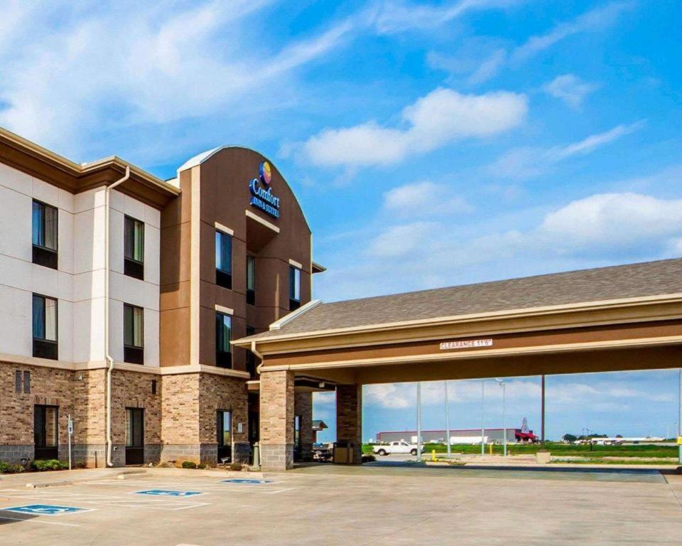 Comfort Inn & Suites Alva Екстериор снимка